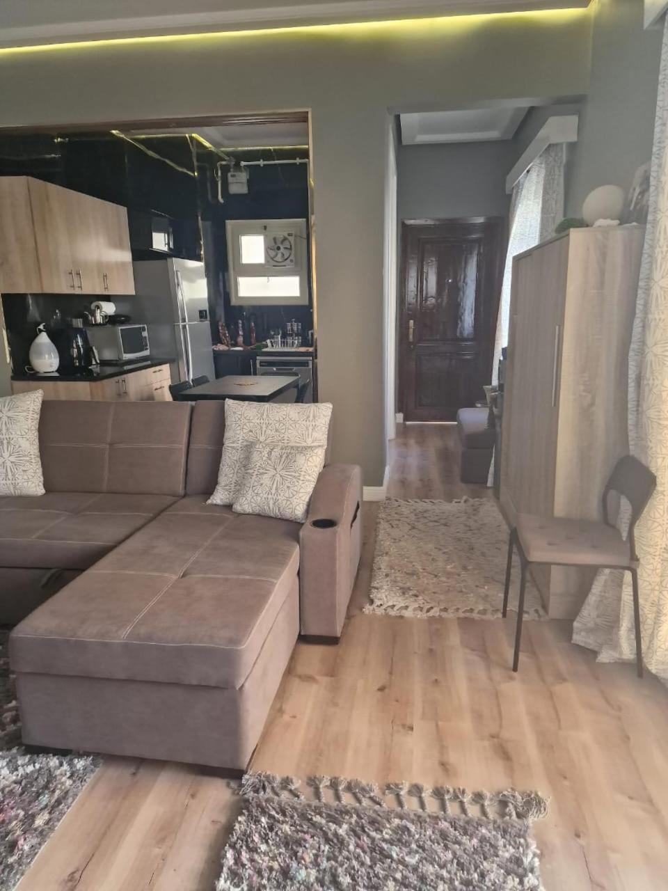 For Rent 2 Bed Apartment